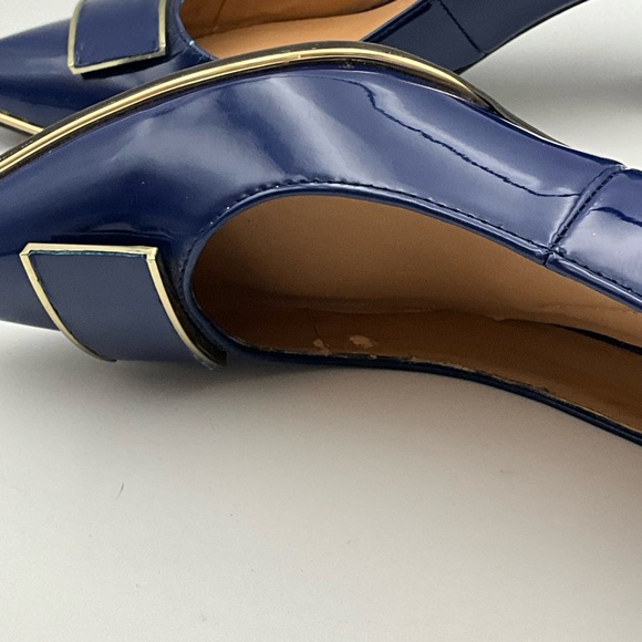 Andrew Geller Heels Size 6.5 Navy Heels with Gold Accents - Picture 4 of 11